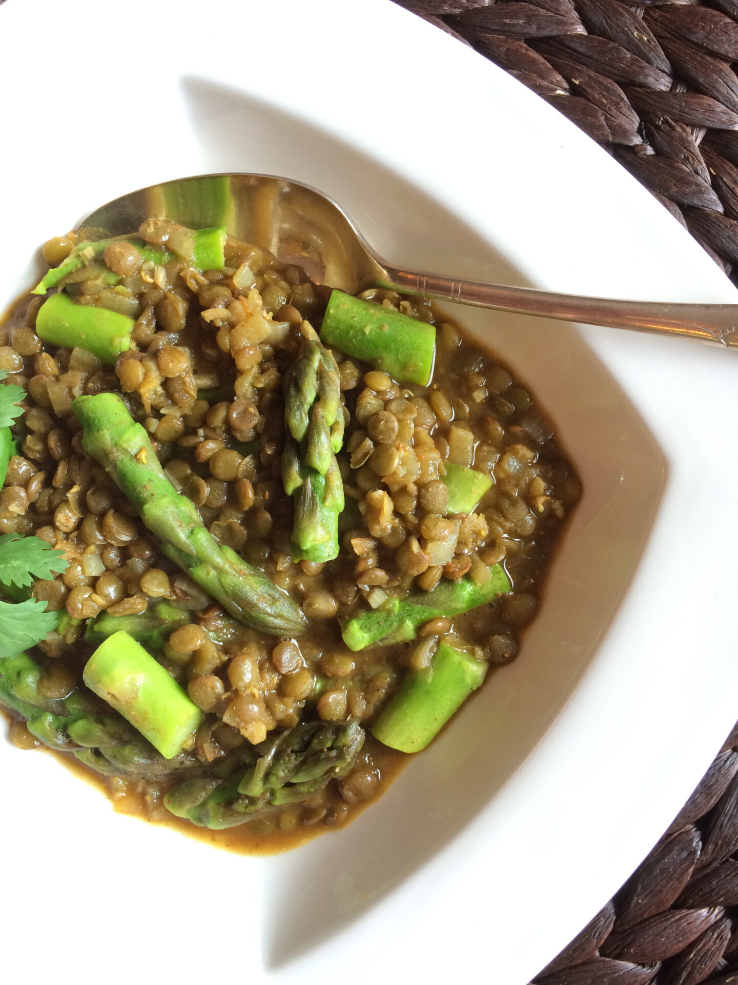 Asparagus lentil curry