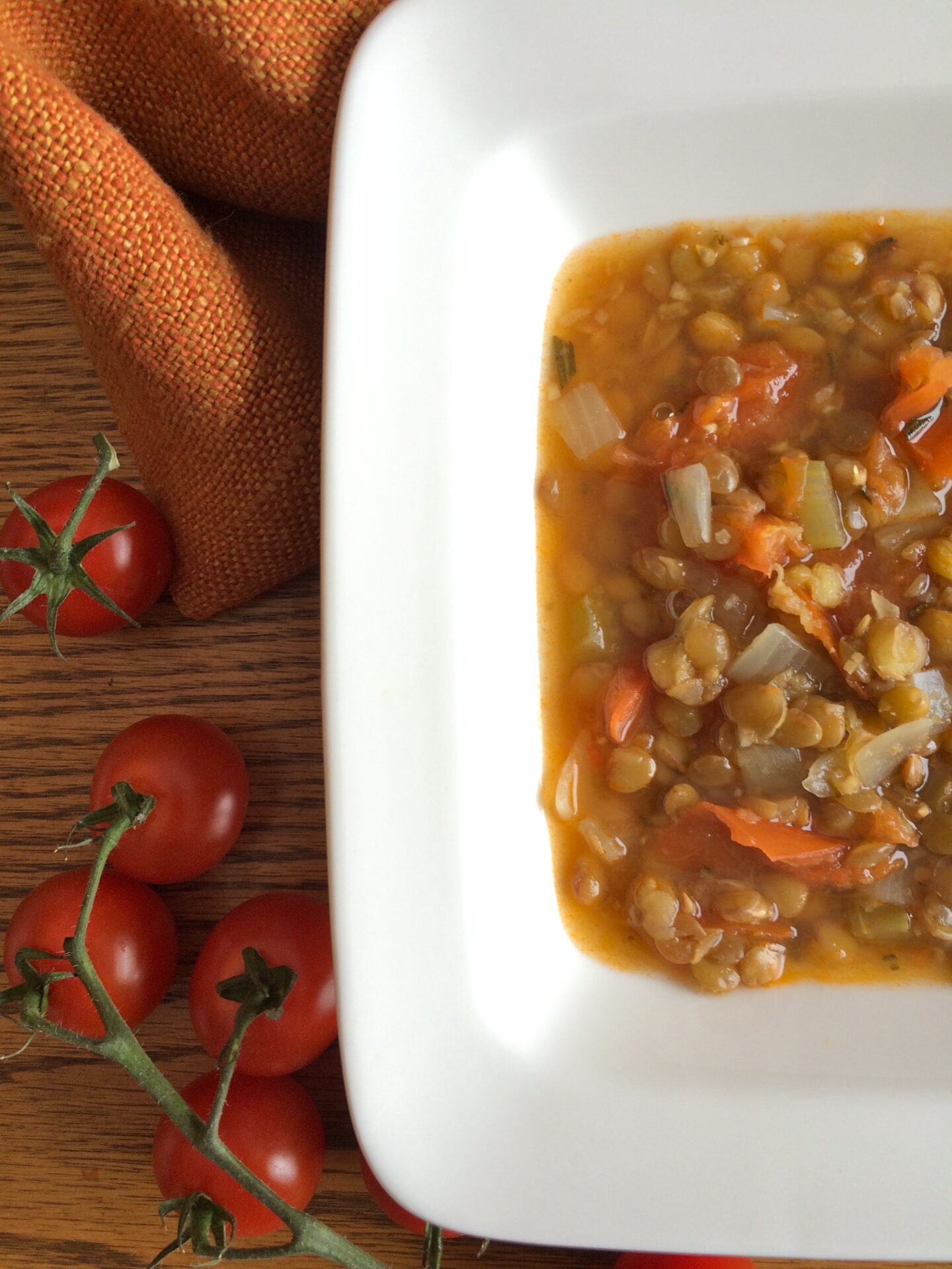 Soupe de lentilles et de tomates